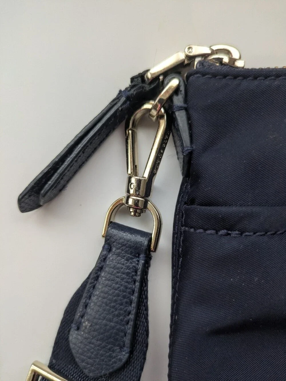Kate Spade Taylor Small Swing Pack in Navy